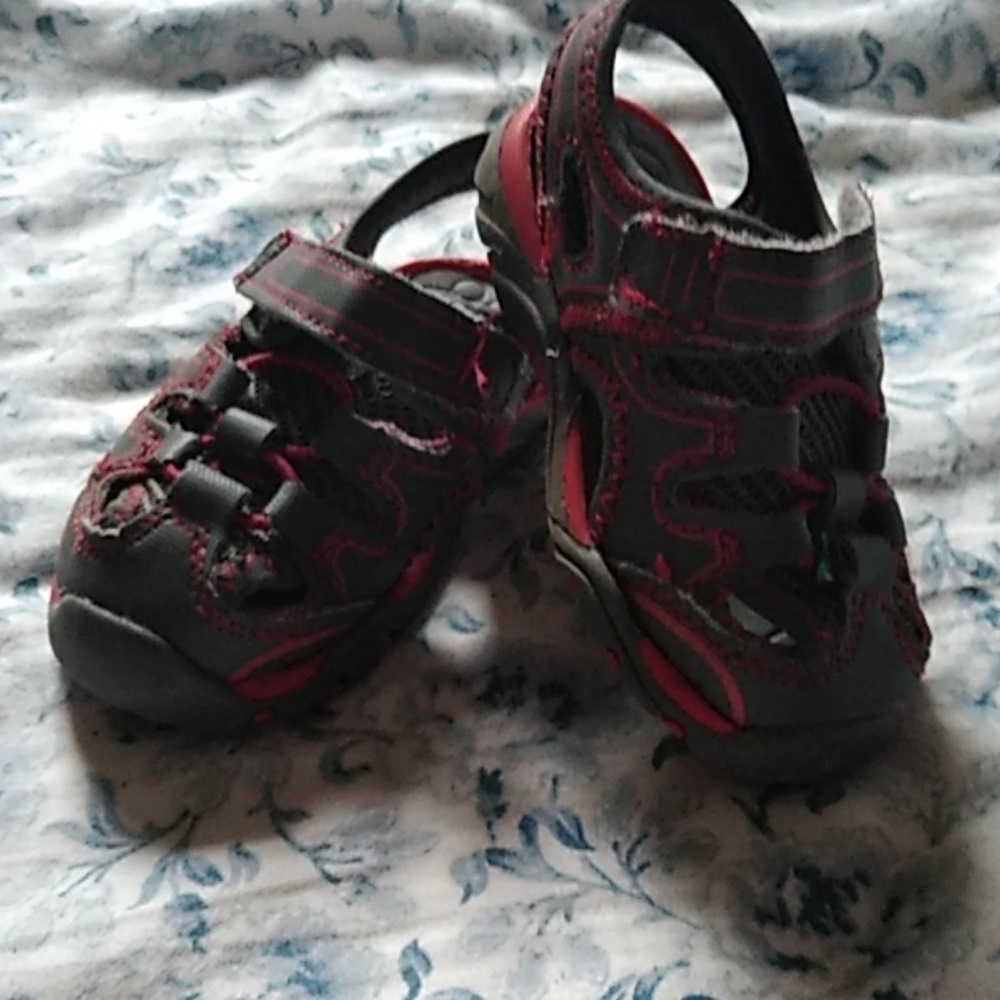 Kids shoes